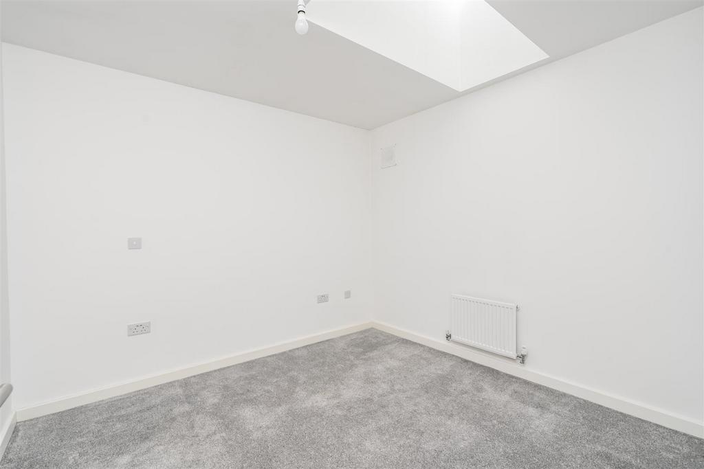 Apartment 8 50 School Road-7 lo.jpg