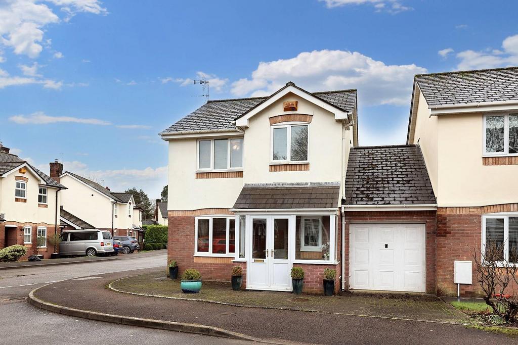 Middlegate Court, Cowbridge, Vale Of CF71 7EF 3 bed link