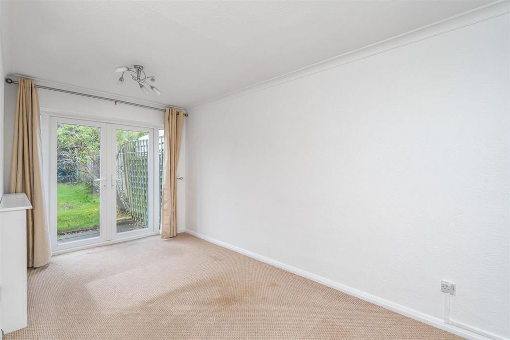 102 Swanswell Road-6 lo.jpg