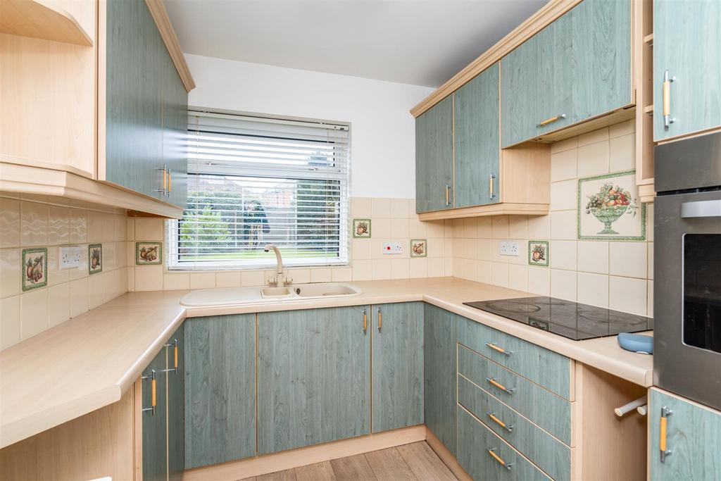 102 Swanswell Road-8 lo.jpg