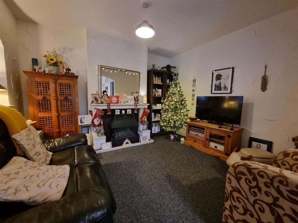 Longbridge Lane, Longbridge, Birmingham 3 bed semidetached house for