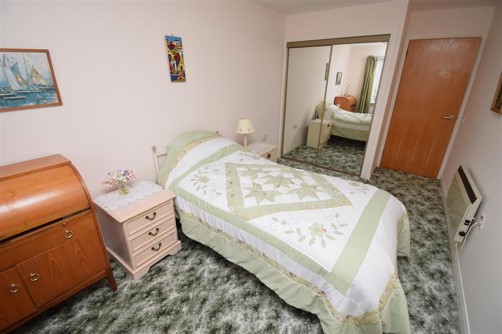 Bedroom one.jpg