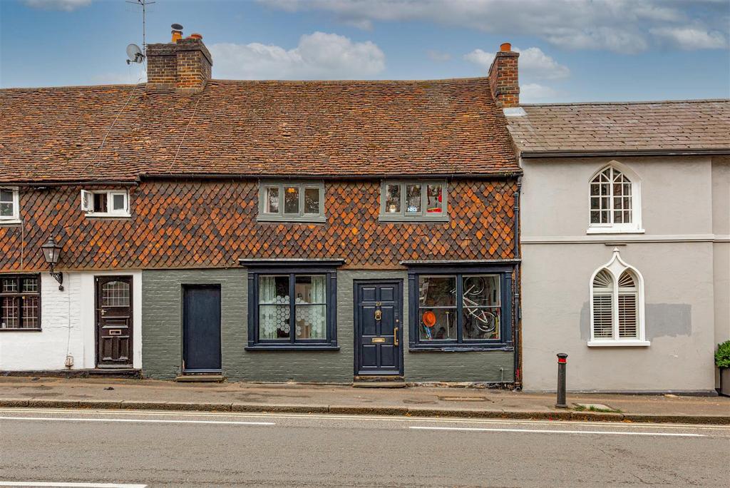 West Street, Reigate 3 bed terraced house for sale £500,000