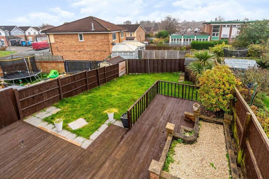 Dartmouth Avenue, Walsall 3 bed property £1,050 pcm (£242 pw)