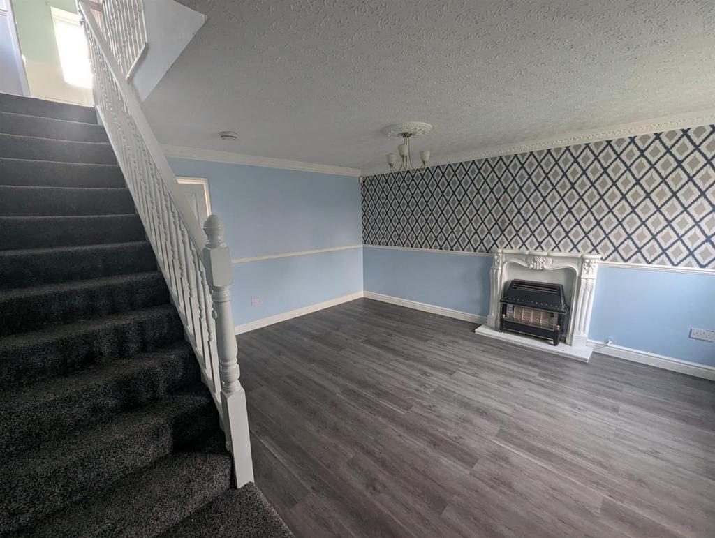 Dartmouth Avenue, Walsall 3 bed property £1,050 pcm (£242 pw)