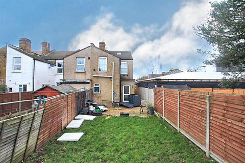 2 Chapel Road, Hounslow, TW3 1XU