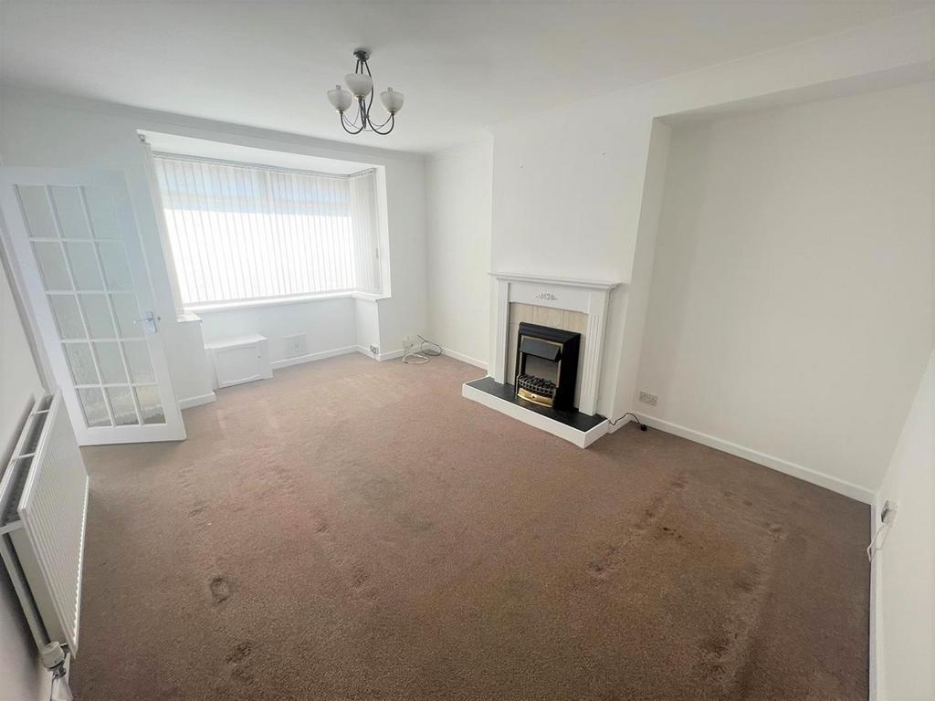 Manselton Road, Manselton, Swansea 3 bed terraced house for sale £110,000