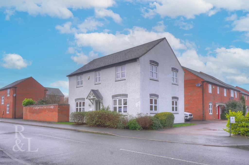 Lewisham Drive, Church Gresley, 4 bed detached house for sale £325,000