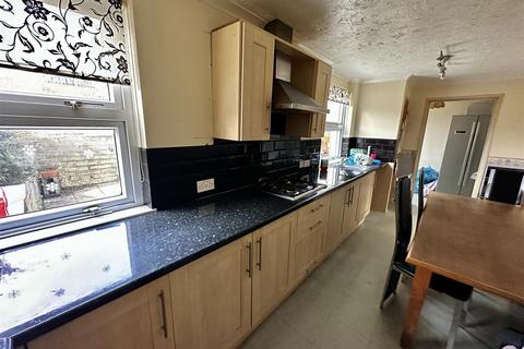 3 bedroom end of terrace house for sale, Parc Pendre, Kidwelly