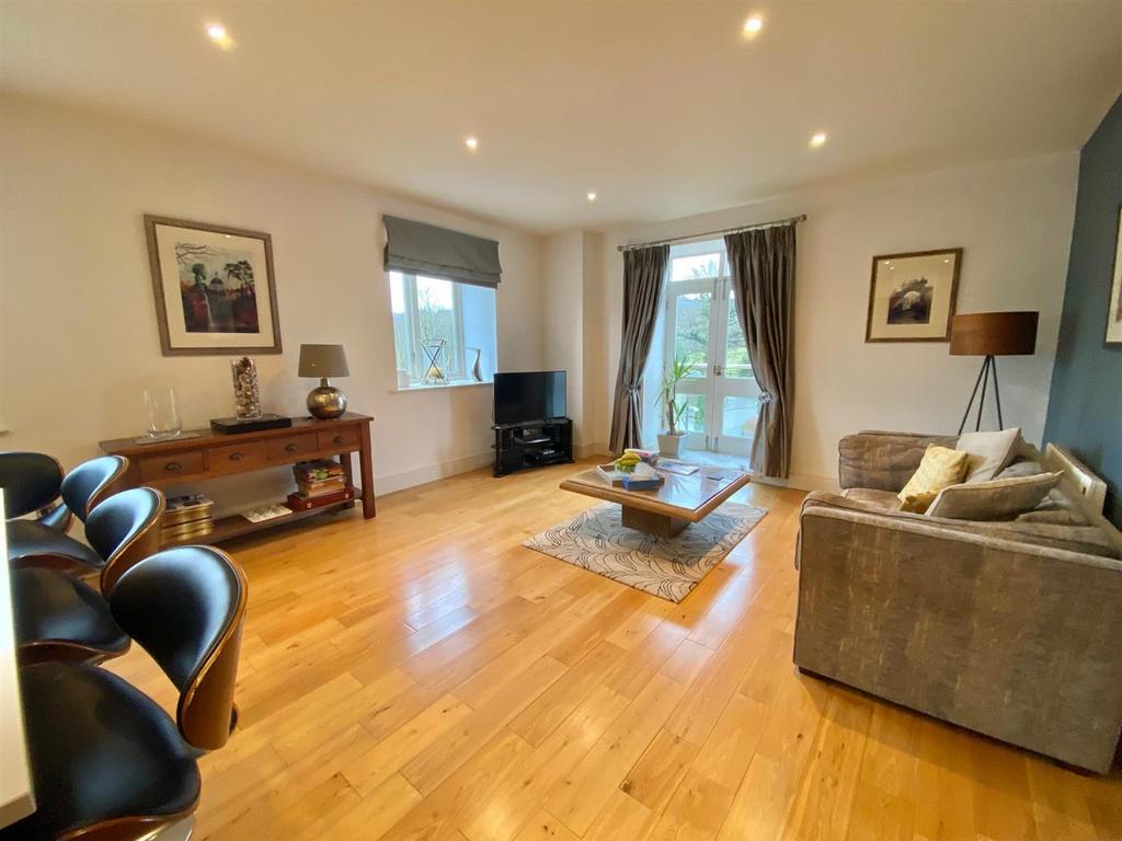 Whitley Willows, Lepton, Huddersfield 2 bed flat for sale £235,000