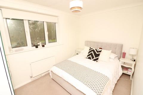 9 Sutherland Avenue, Yate, Bristol, BS37 5UE