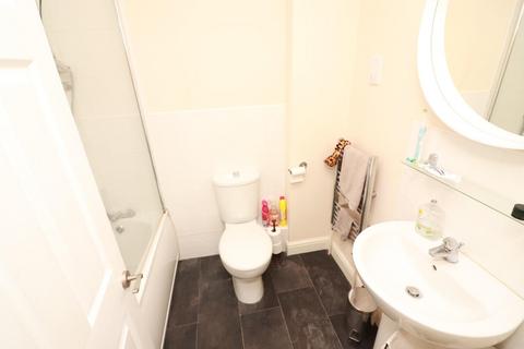 9 Sutherland Avenue, Yate, Bristol, BS37 5UE