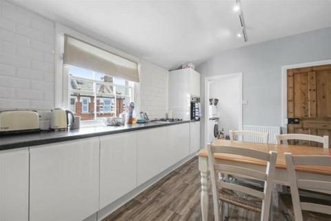 1 bedroom flat for sale, Rotherwood Road, London