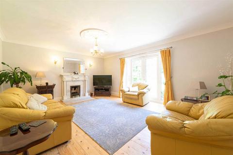 4 bedroom detached house for sale, Crewe Road, Nantwich