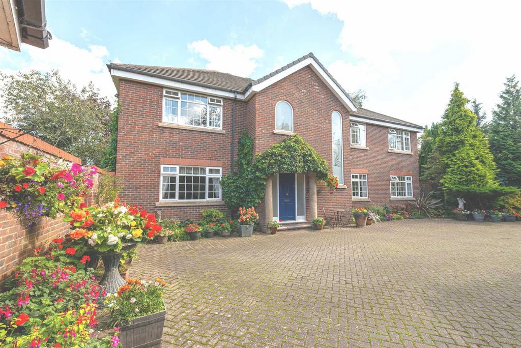 Crewe Road, Nantwich 4 bed detached house for sale £935,000