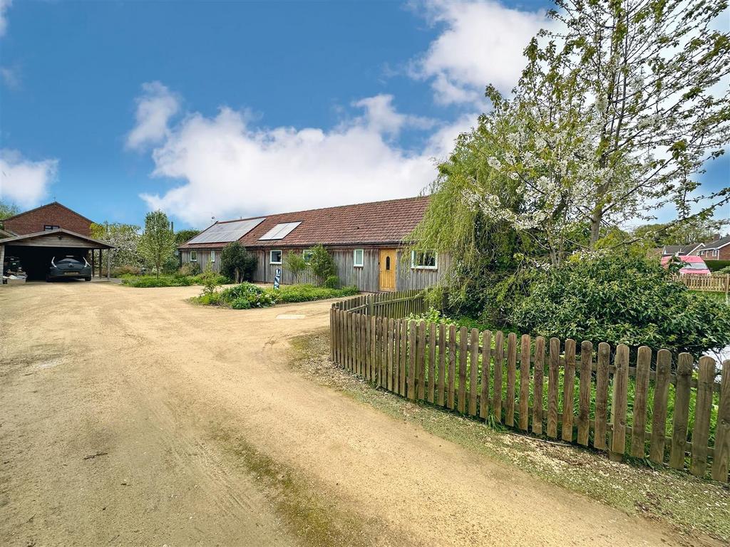The Green, Stalham, NR12 4 bed house for sale £525,000