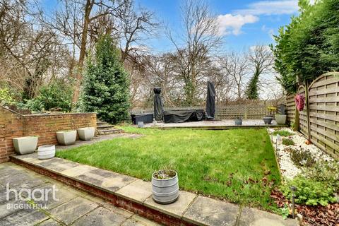 7 Nightingale Close, Biggin Hill, Westerham, TN16 3LW
