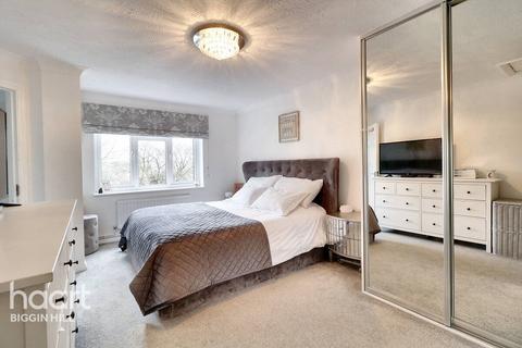 7 Nightingale Close, Biggin Hill, Westerham, TN16 3LW