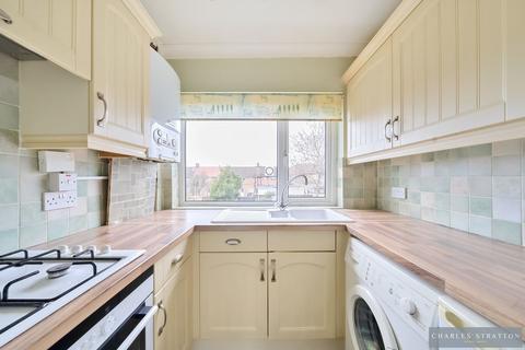 27a Erith Crescent, Romford, RM5 3JP
