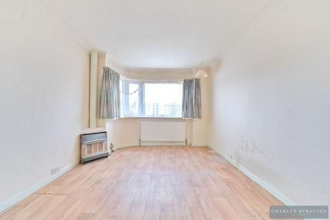 27a Erith Crescent, Romford, RM5 3JP