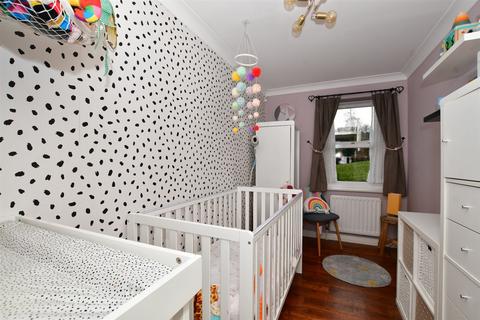 Flat 1, 2 Ward Close, South Croydon, CR2 7JZ