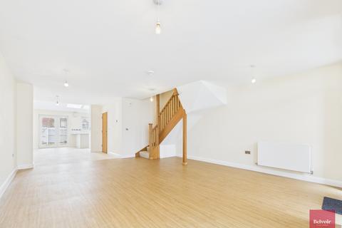 3 bedroom townhouse to rent, Mumbles Road, Mumbles, Swansea, SA3