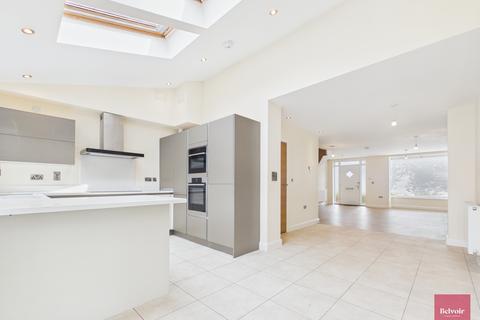 3 bedroom townhouse to rent, Mumbles Road, Mumbles, Swansea, SA3