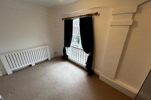 3 bedroom terraced house to rent, Crofts End, Sherington, MK16