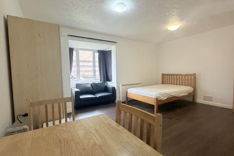 undefined, Harp Island Close, Neasden, NW10