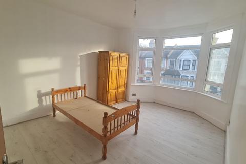 undefined, Mortlake Road, Ilford, Essex, IG1
