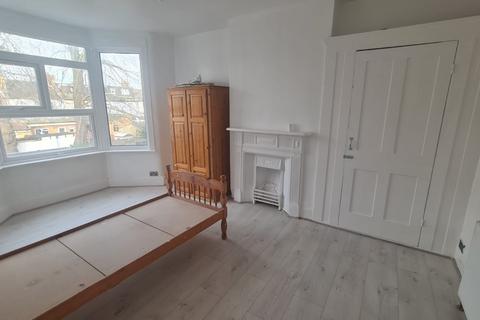 undefined, Mortlake Road, Ilford, Essex, IG1