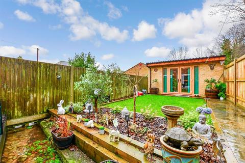 3 bedroom end of terrace house for sale, High Street, East Malling, Kent