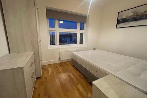 2 bedroom flat to rent, Ballards Lane, Finchley