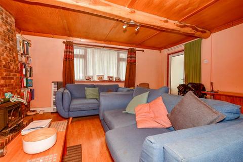 43 Beechwood Drive, Meopham, Gravesend, DA13 0TX