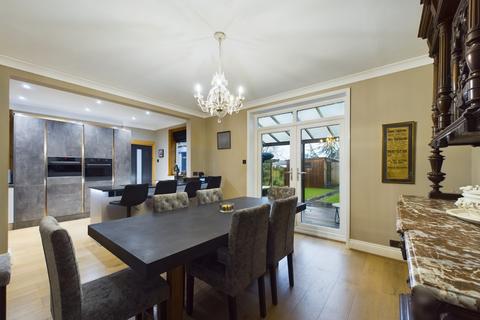 4 bedroom detached house for sale - Scarborough Road, Driffield, YO25 5DS