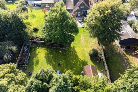 140 Copthorne Road, Felbridge, East Grinstead, RH19 2PD