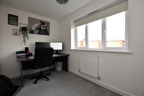 42 Caesar Drive, Nuneaton, CV11 6ZD