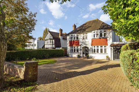 17 The Drive, Wallington, SM6 9LY