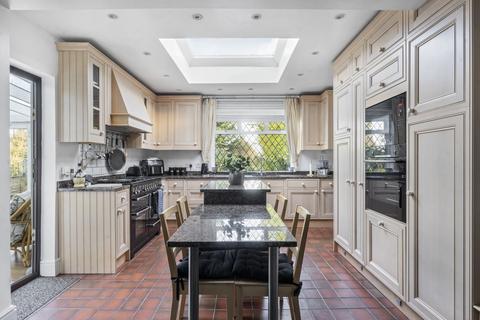 17 The Drive, Wallington, SM6 9LY