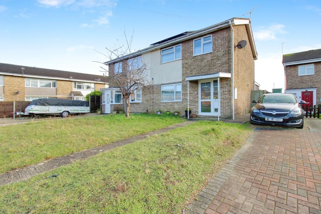 Hathaway Road, Swindon 4 bed semidetached house for sale £290,000