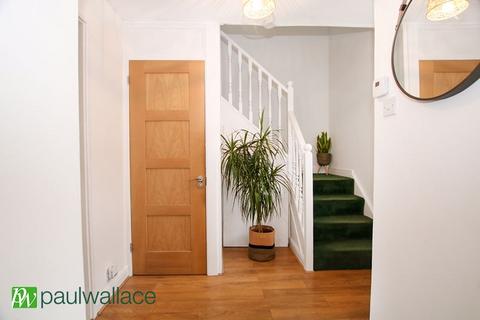 20 Mcgredy, Cheshunt, Waltham Cross, EN7 6JZ