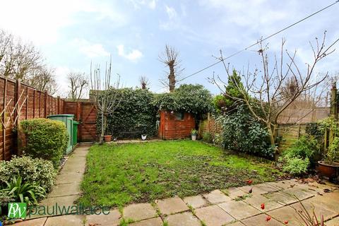 20 Mcgredy, Cheshunt, Waltham Cross, EN7 6JZ