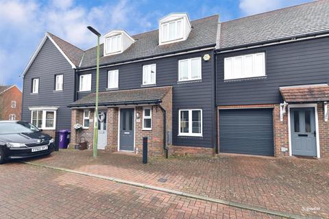 3 bedroom terraced house for sale, Haycock Round, Stevenage