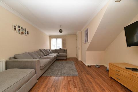 3 bedroom terraced house for sale, Haycock Round, Stevenage