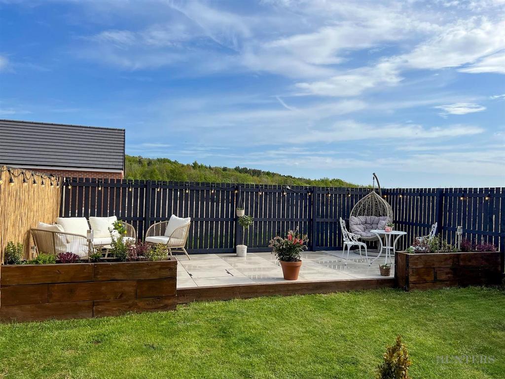 Garden3-2.jpg