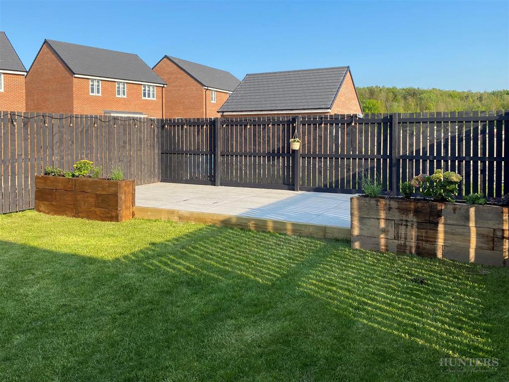 Garden1-2.jpg