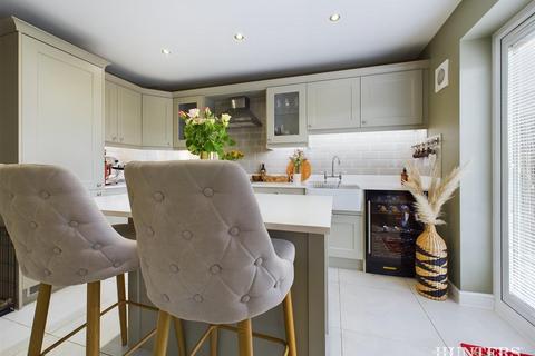 8 Beaumont Way, Consett, DH8 5BD