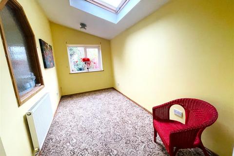 36 Albert Street, Llanelli, SA15 2TA