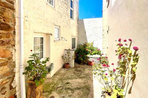 3 bedroom townhouse for sale, Le Bourgage, Alderney, Guernsey