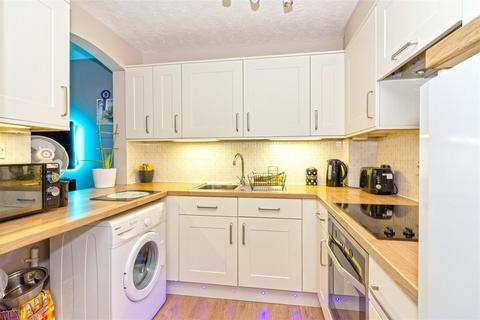 28 Highclere Way, Worthing, BN13 3RF